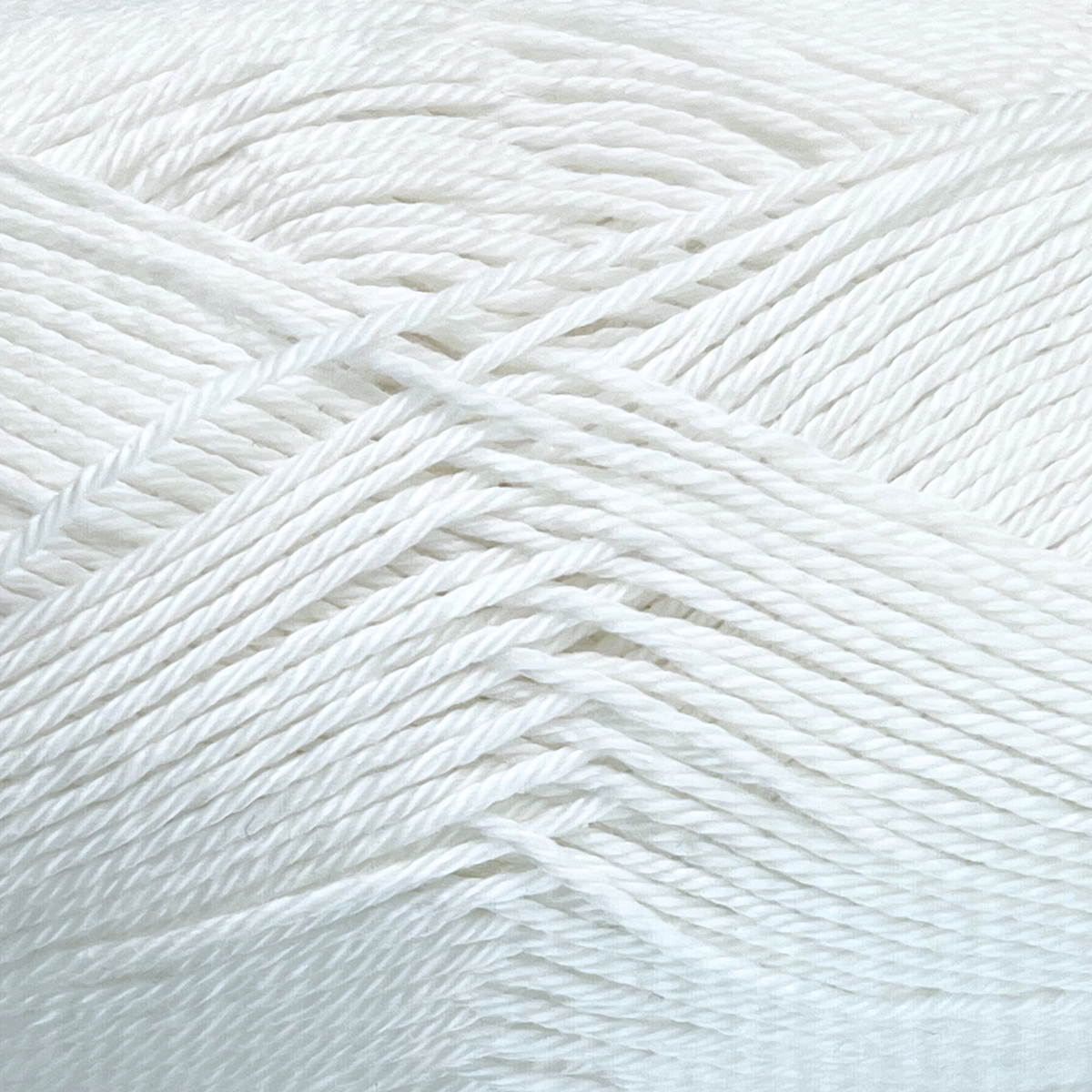 001 Pure White